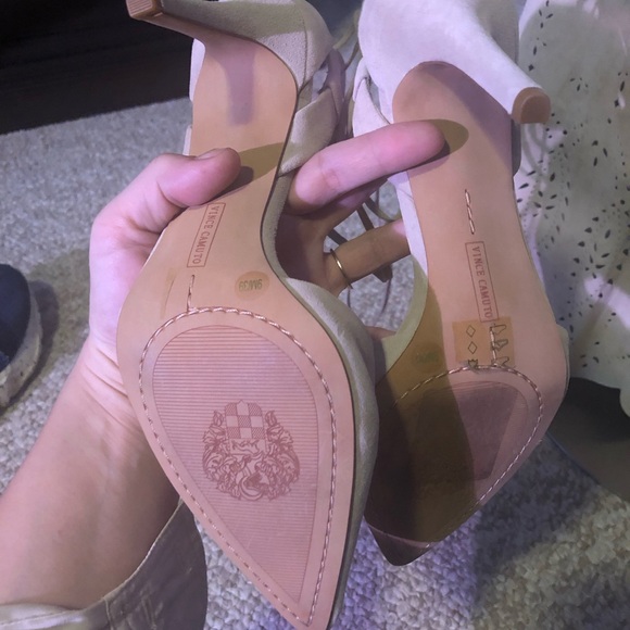 Cream suede stilettos size 9 - Picture 6 of 8